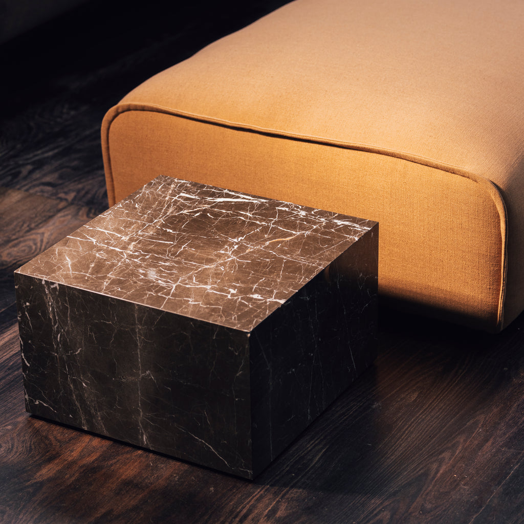 Comet - Black Red Marble