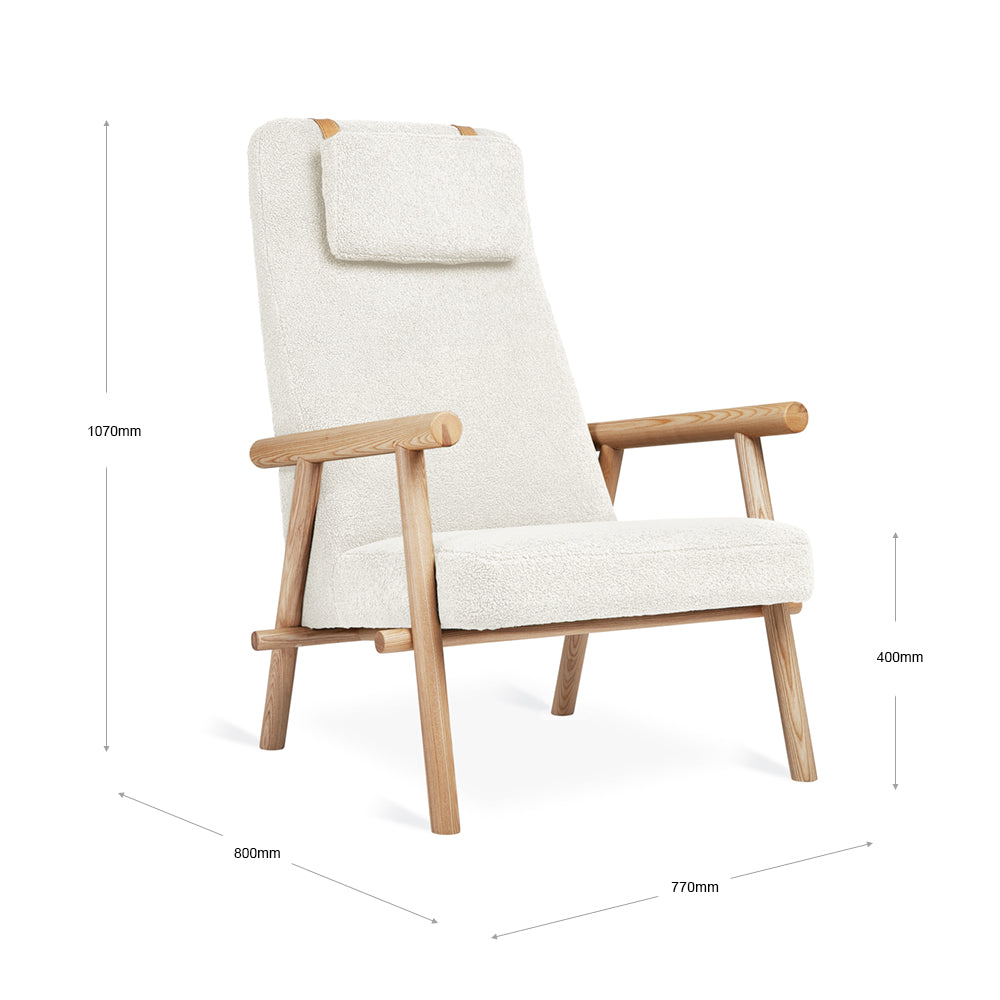 Gus Labrador Chair